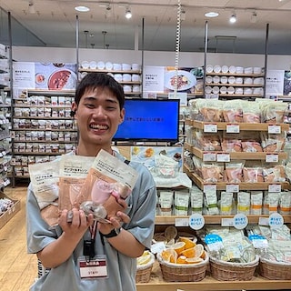 【アピタ阿久比】アイスクリームとまぜてつくるシェイクのご紹介