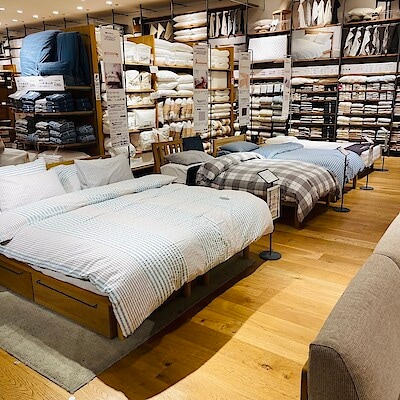 【テラスモール湘南】いい眠りを、無印から。 もたれかかれる木製ベッドとマットレスのご紹介