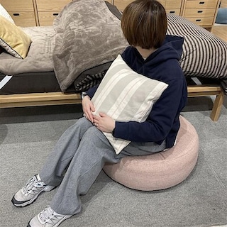 【西友荻窪】新商品　空気でできたフロアクッションのご紹介