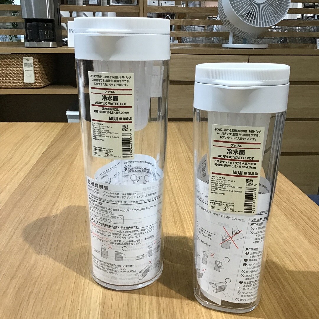アクリル冷水筒の写真