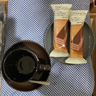 【府中ル・シーニュ】世界のお菓子　フランボワーズのオペラケーキ試食のご案内（１月１７、１８、２４、２５日開催）