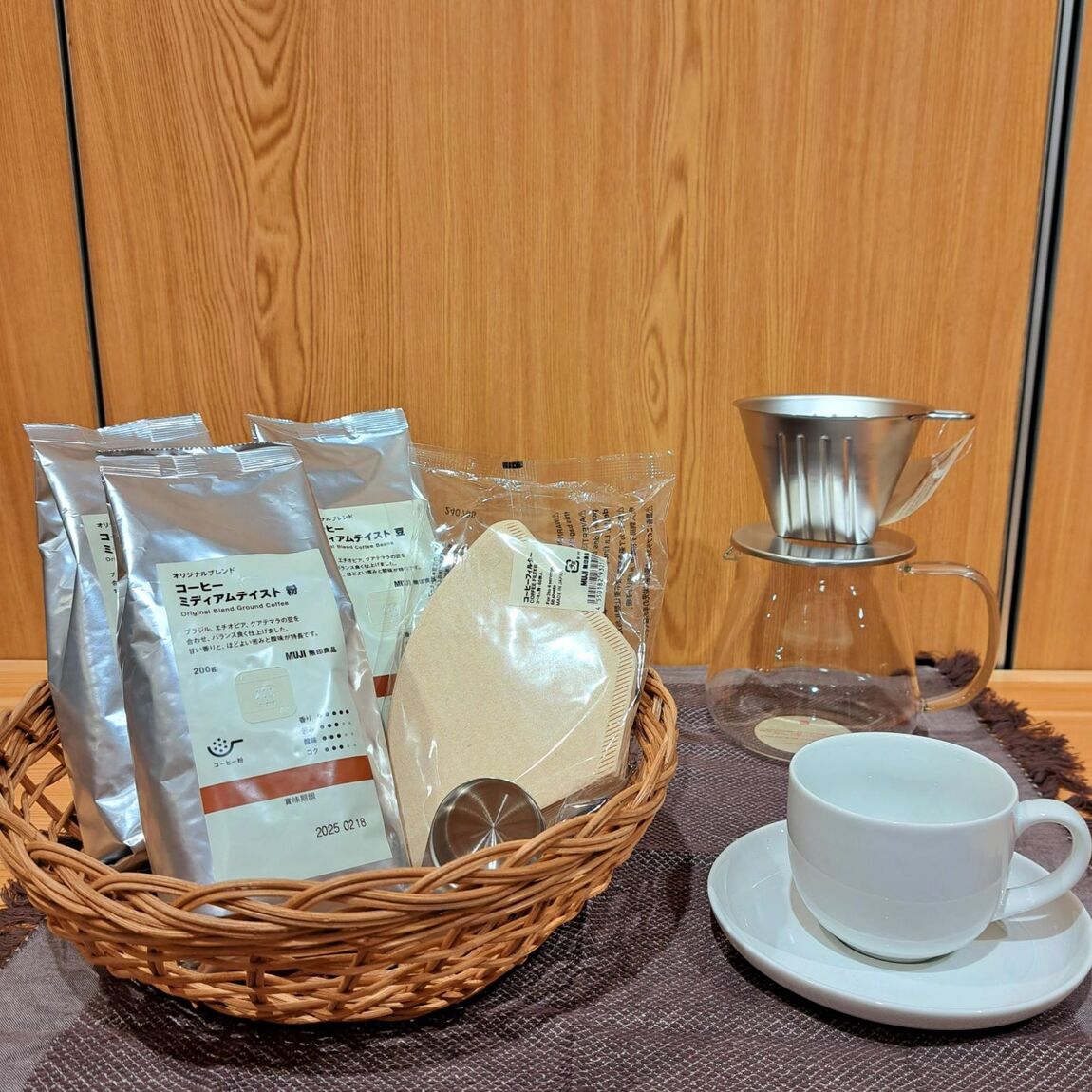 https://contents.muji.com/jp/sites/jp/files/2019-06/%E3%82%B3%E3%83%BC%E3%83%92%E3%83%BC%E7%B2%89.jpg
