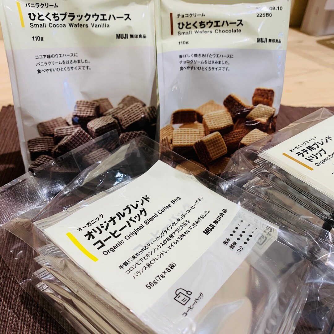 ひとくちウエハースとコーヒー