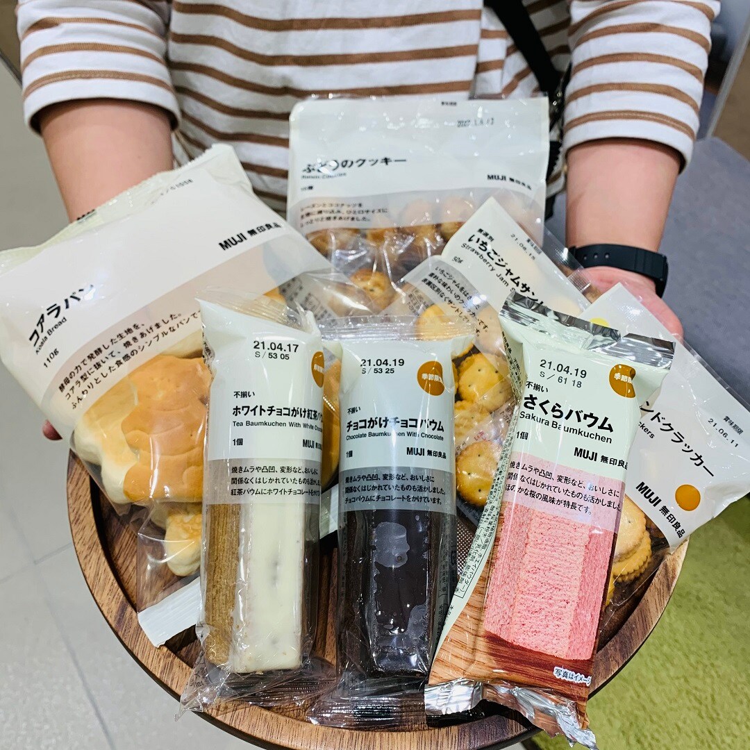 スタッフオススメのお菓子群