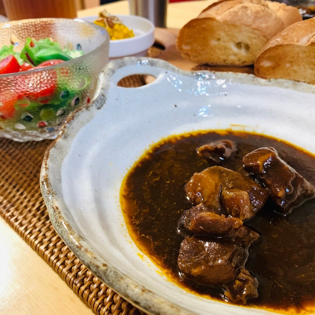 牛肉の赤ワイン煮