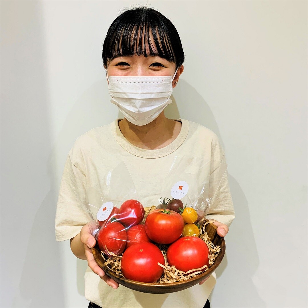 【モレラ岐阜】3種のとまと入荷しました。