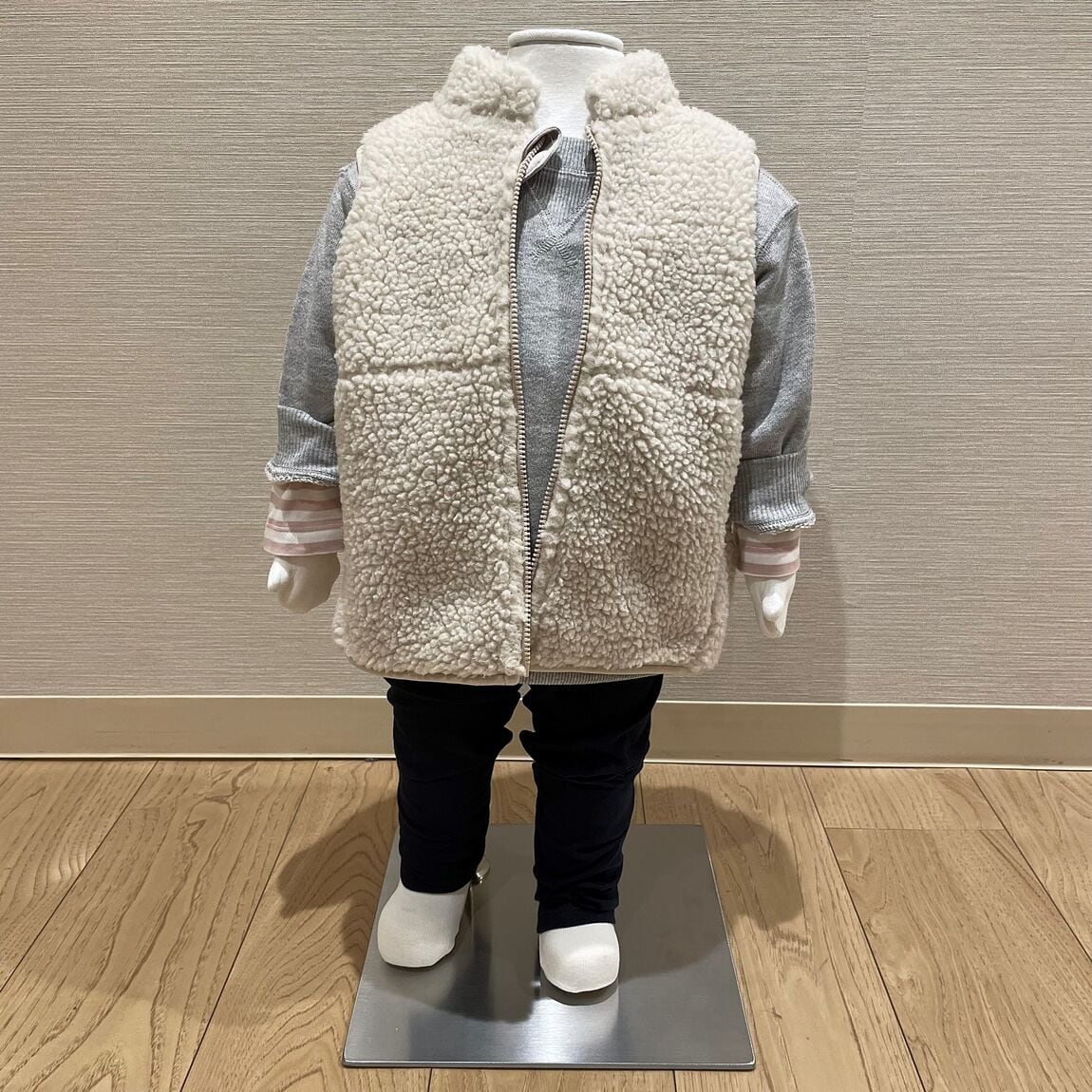 ボアフリースベスト