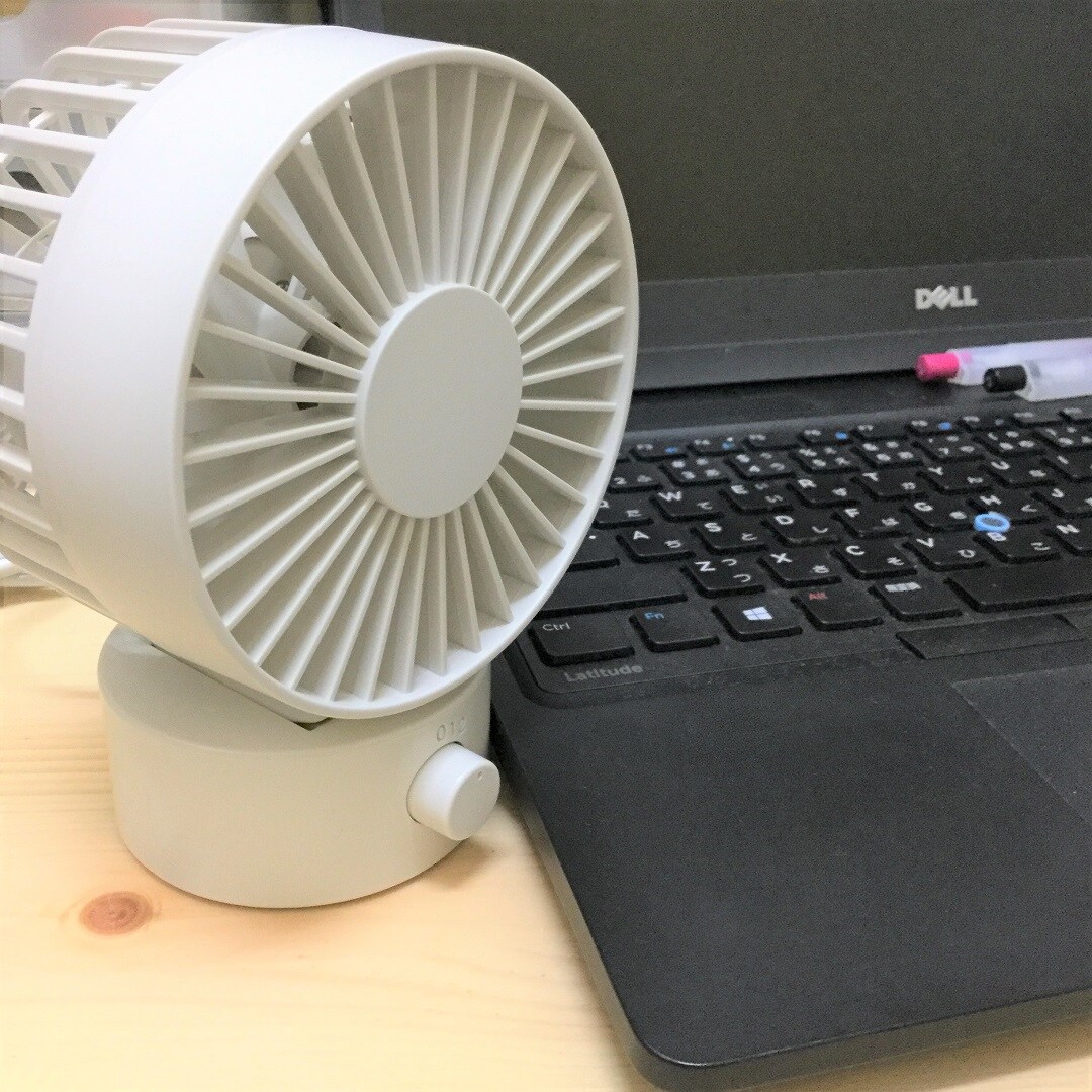 キービジュアル画像：USBデスクファン（低騒音ファン）｜スタッフのおすすめ