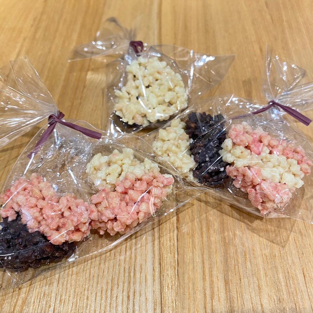 いちごとショコラのクランチチョコ完成品
