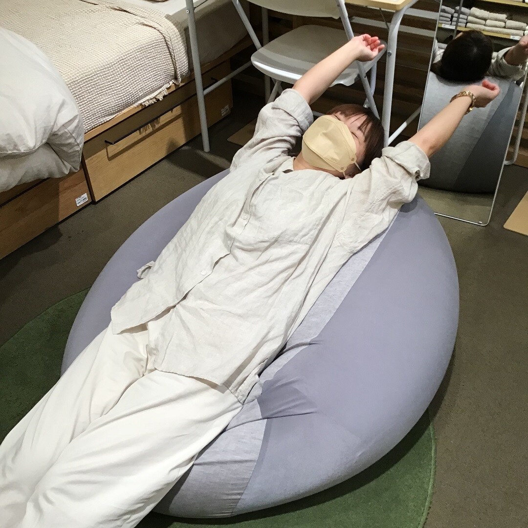 フィットでくつろぐ写真