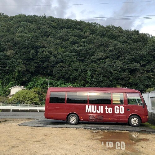 【ゆめタウン福山】移動販売バス全体写真
