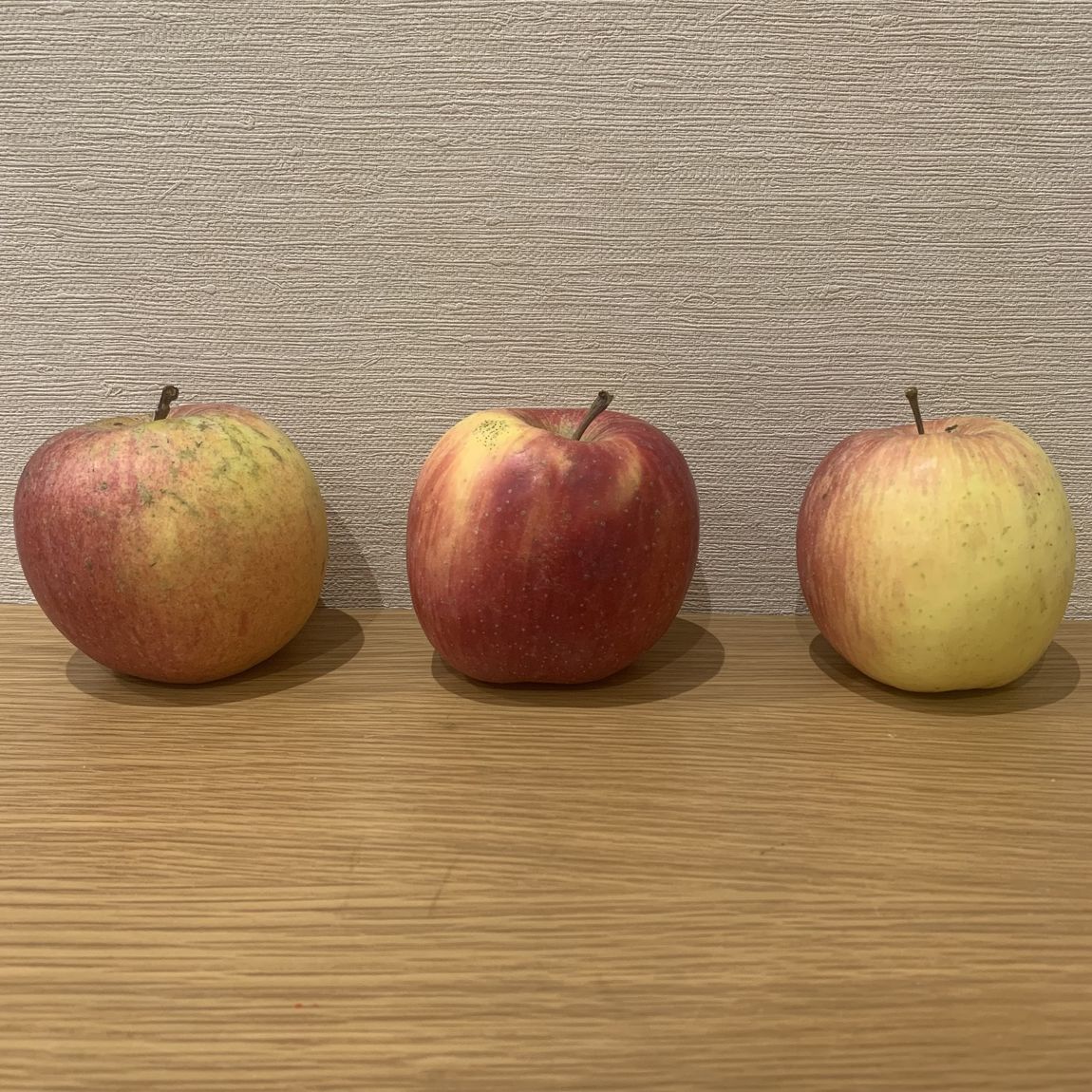 【ゆめタウン福山】不揃いりんごが入荷しました