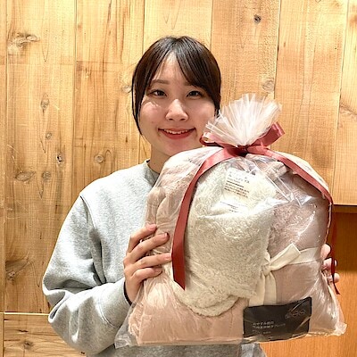 【ルミネ立川】スタッフが選ぶ、クリスマスギフト｜衣服編