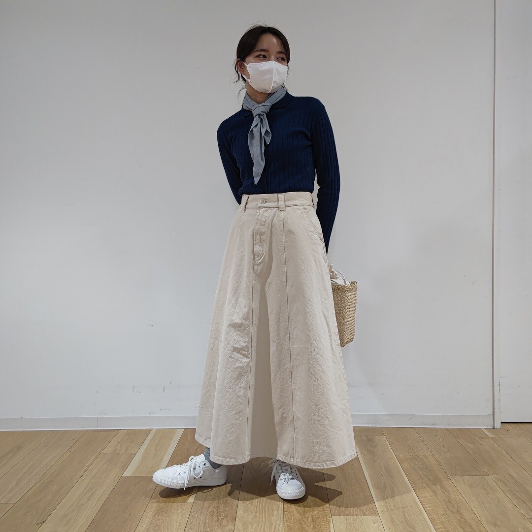 【札幌パルコ】デニムフレアスカートの着用写真
