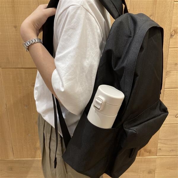 保温保冷ボトル①