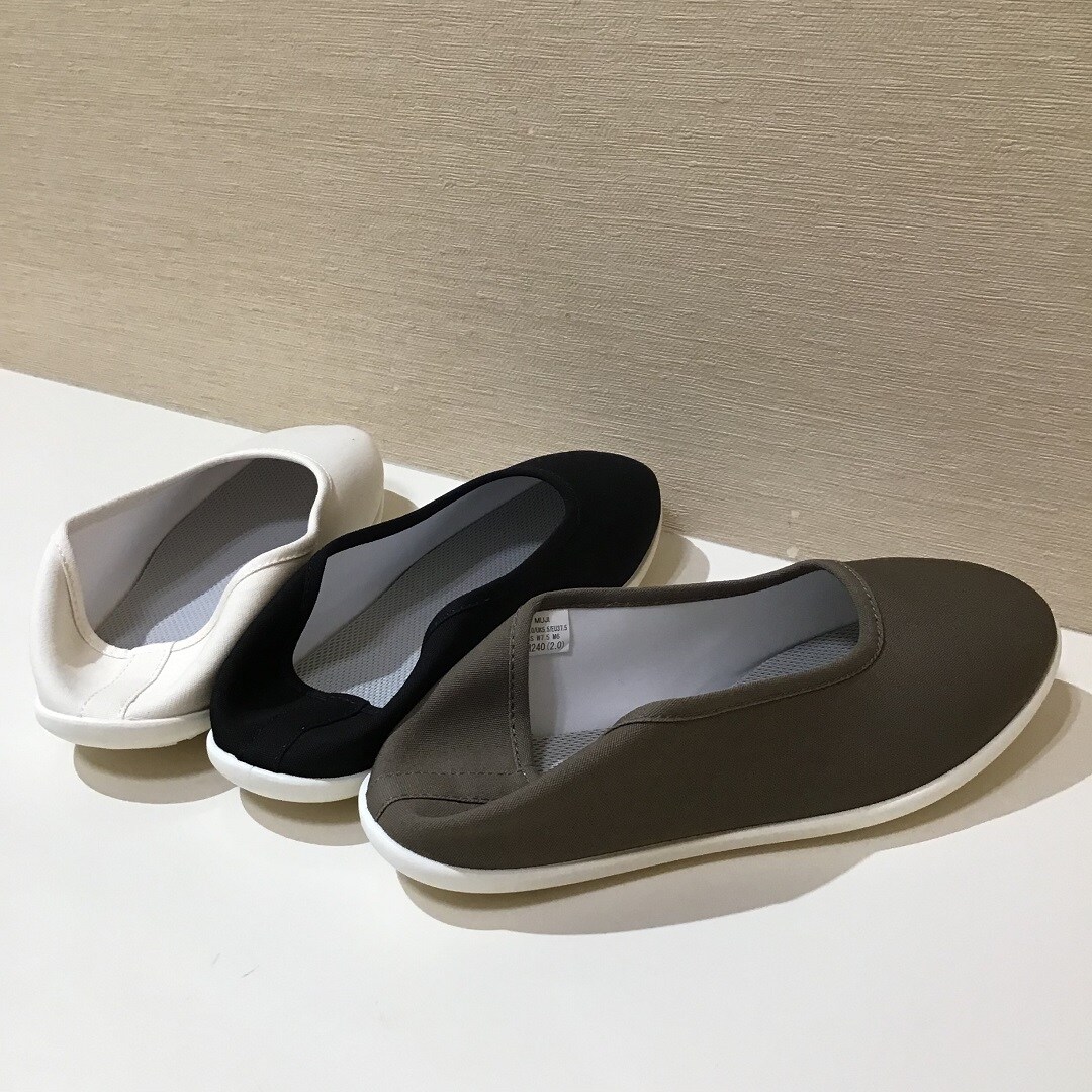 【アピタ静岡】かかとを踏んでもいいんです！