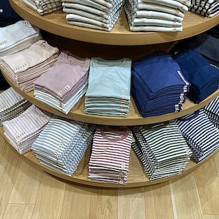 【コクーンシティさいたま新都心】着方次第で1年中着回し可能な綿天竺シリーズ