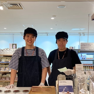 【イオンモール北大路】今週の試食｜プレッツェルサンド レモンクリーム味とカフェインレス カフェオレベース 無糖