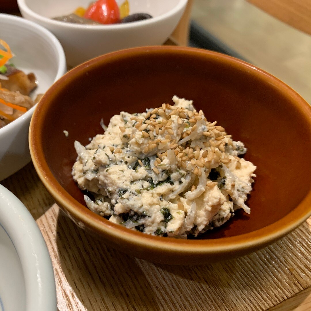 【Cafe&MealMUJI近鉄あべのハルカス】黒海苔と釜揚げしらすの白和えの写真
