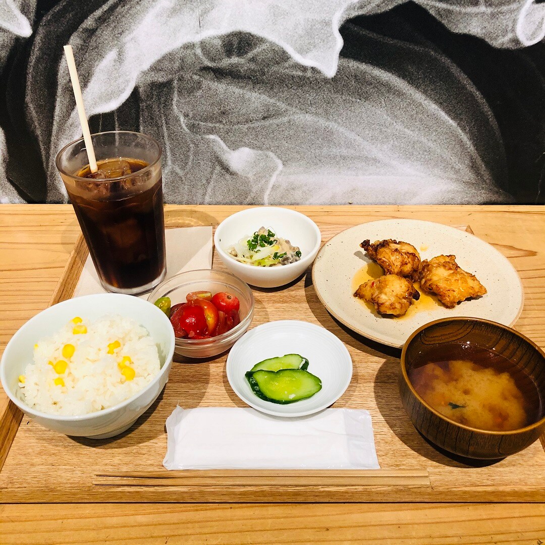 セットドリンクご用意しています。