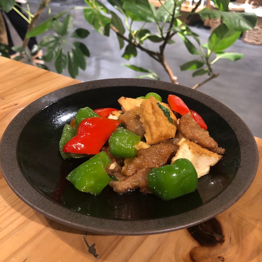 大豆ミートバジル炒め