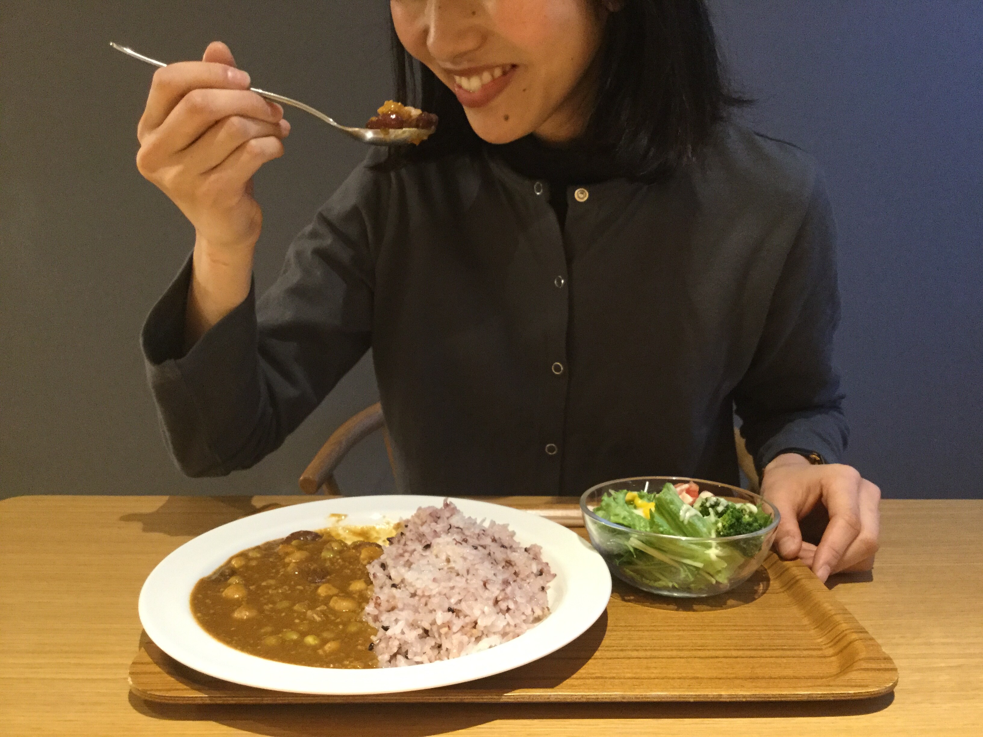 キービジュアル画像：【Café＆Meal シエスタハコダテ】期間限定　ジビエのキーマカレー｜スタッフのおすすめ
