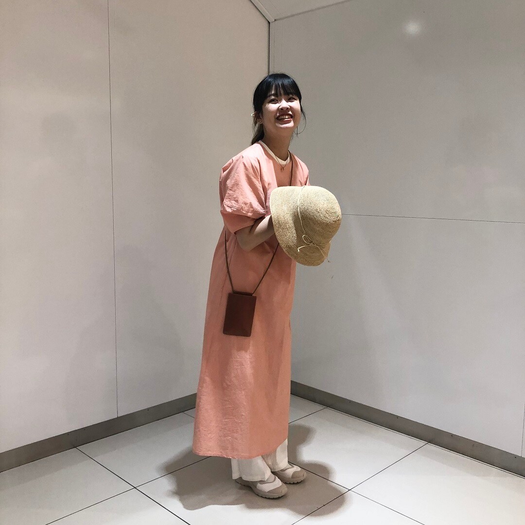 女の子が待っている写真