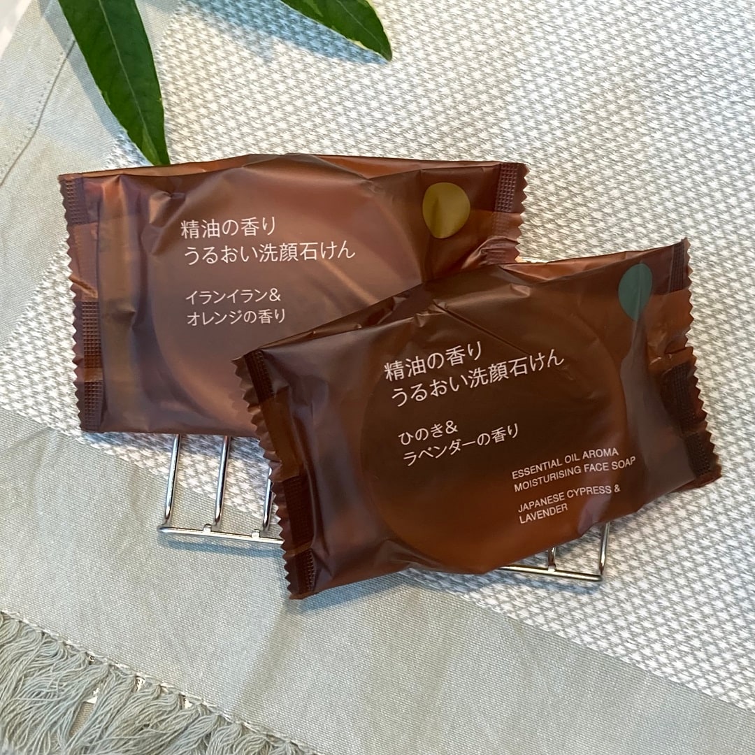新商品精油の香り　うるおい洗顔せっけん二種類の写真