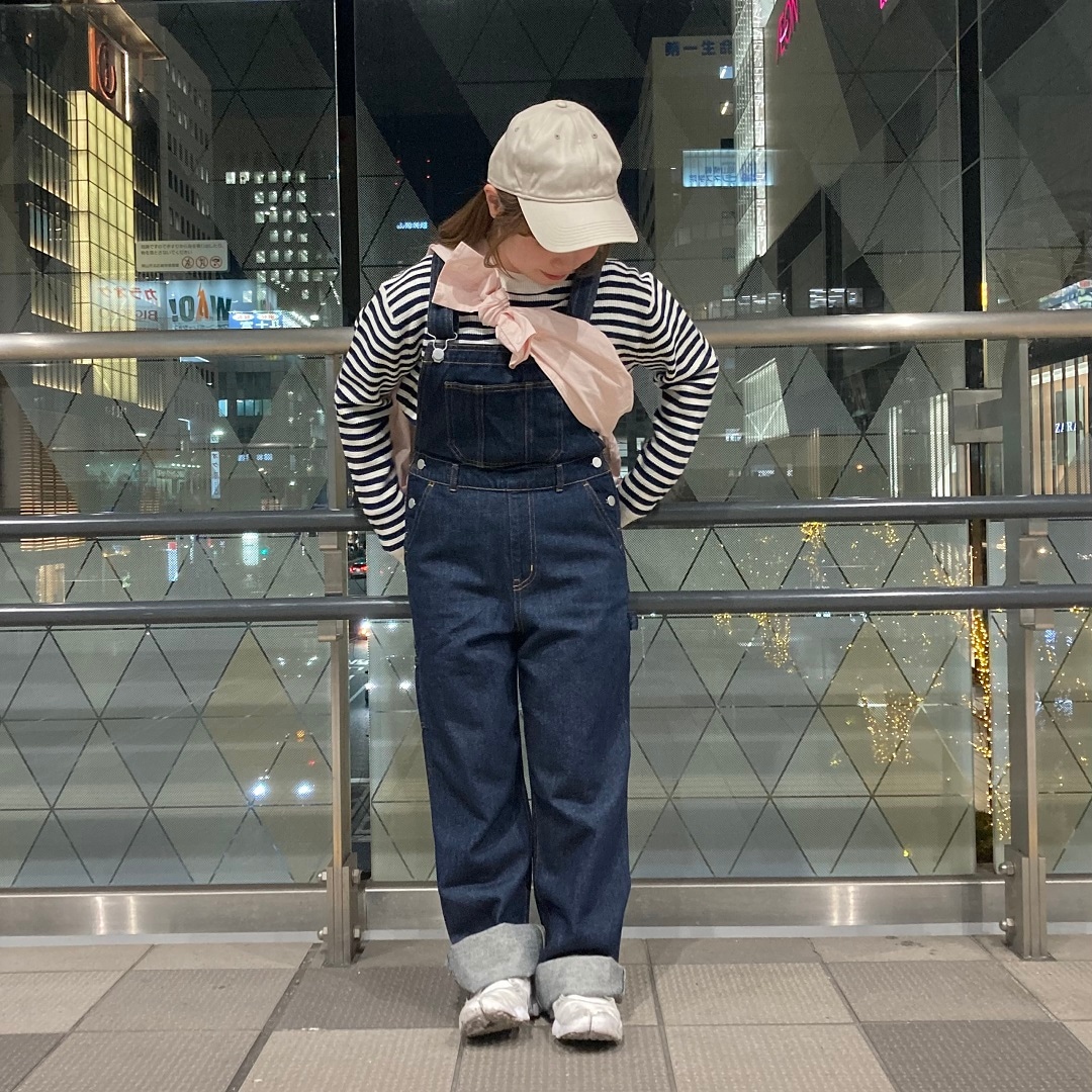 帽子をかぶった女の子の写真