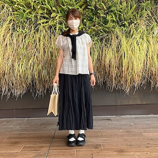 【ららぽーと和泉】シワ感が楽しめるスカートパンツ