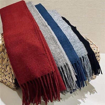 【無印良品500 ペリエ千葉エキナカ】寒い季節を彩るふっくらウールマフラー 