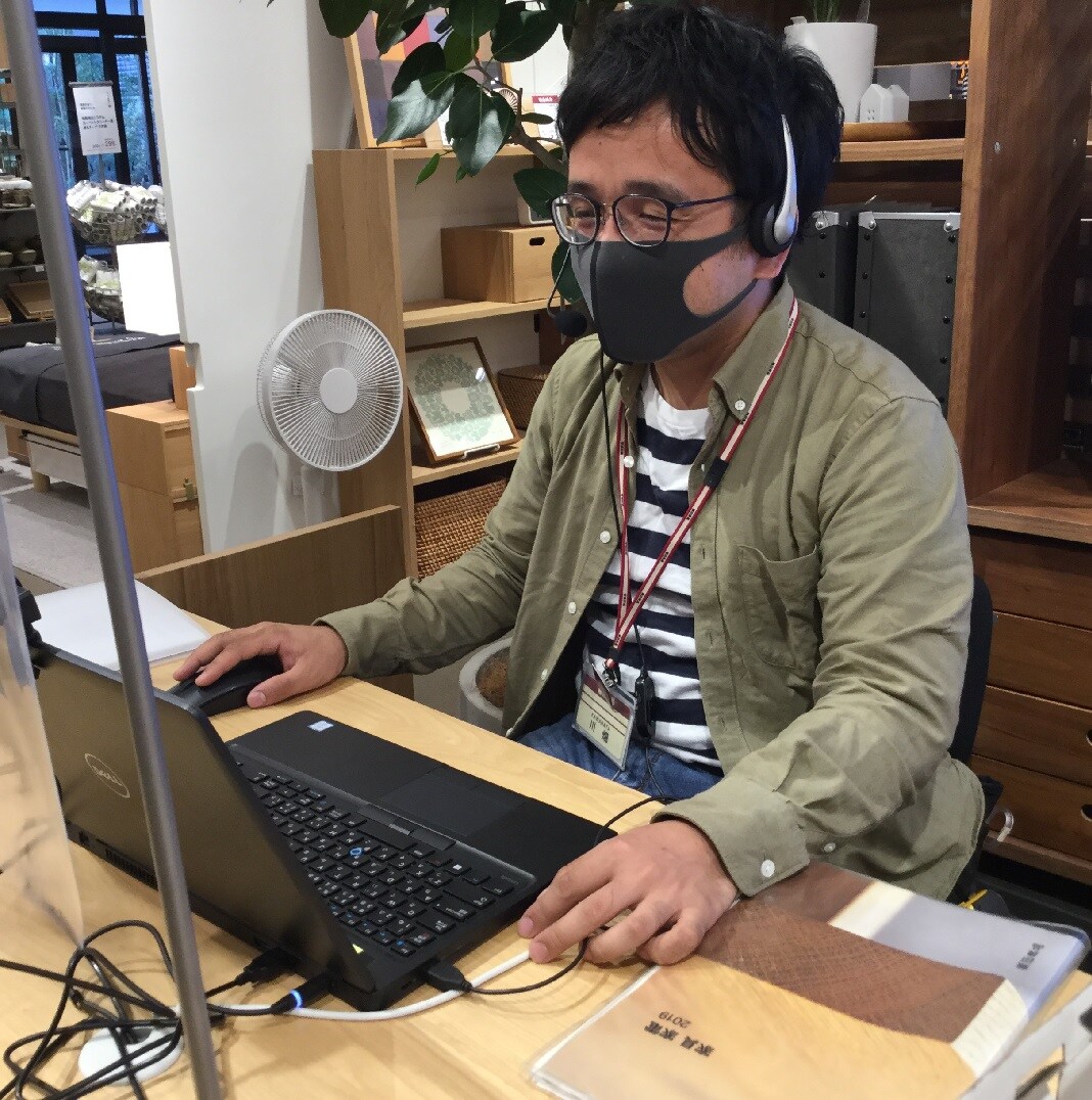 インテリアアドバイザー