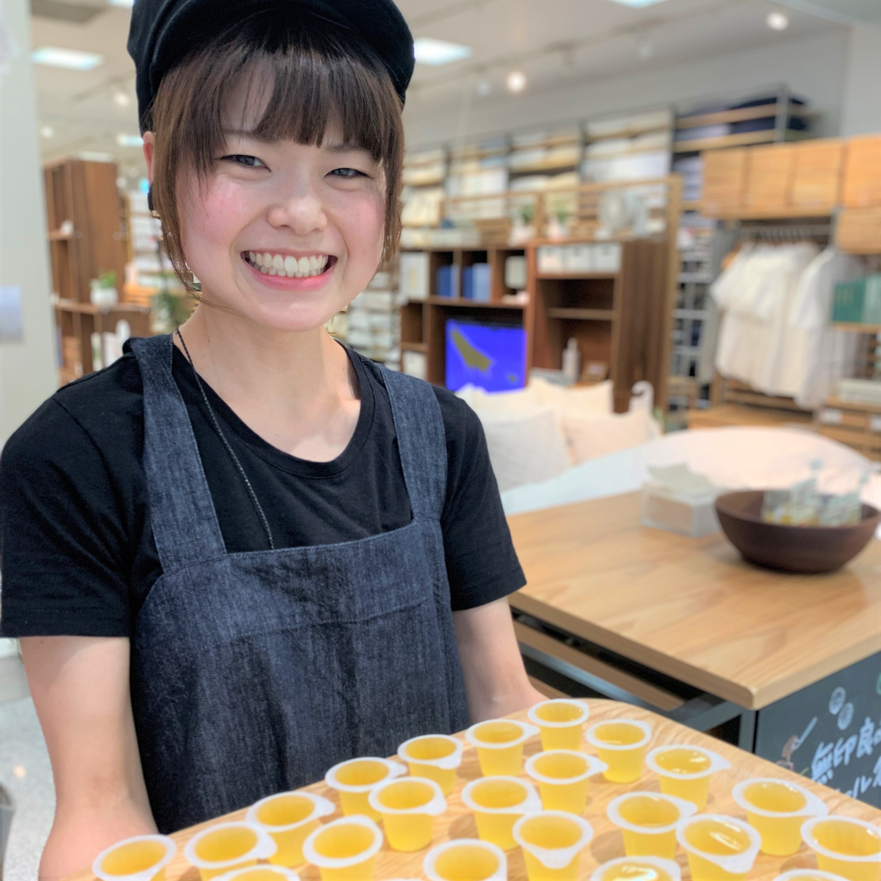 キービジュアル画像：今日の試食~果汁100％ひとくちゼリー　りんご~