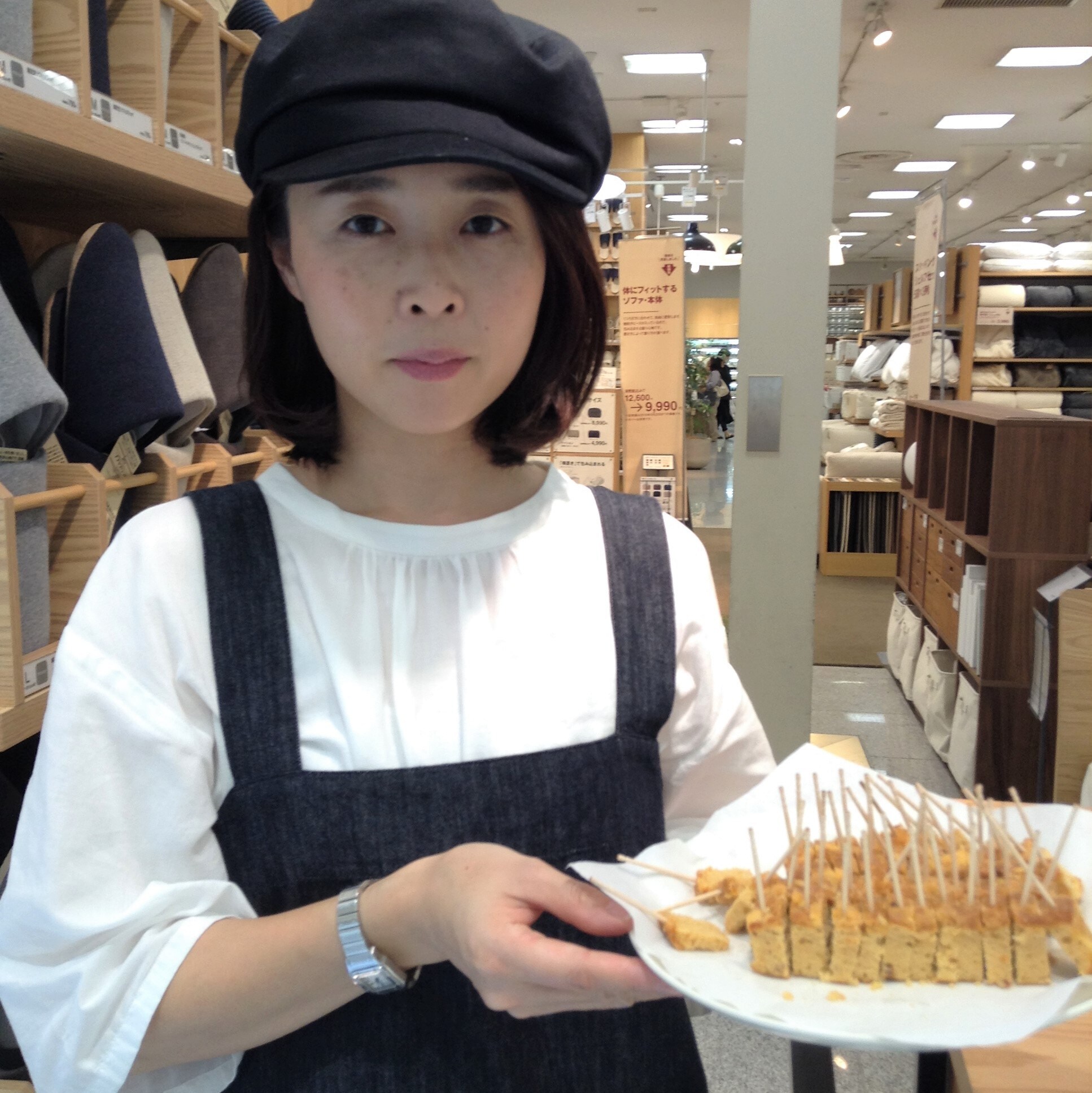 キービジュアル画像：今日の試食~不揃い　キャラメルケーキ~