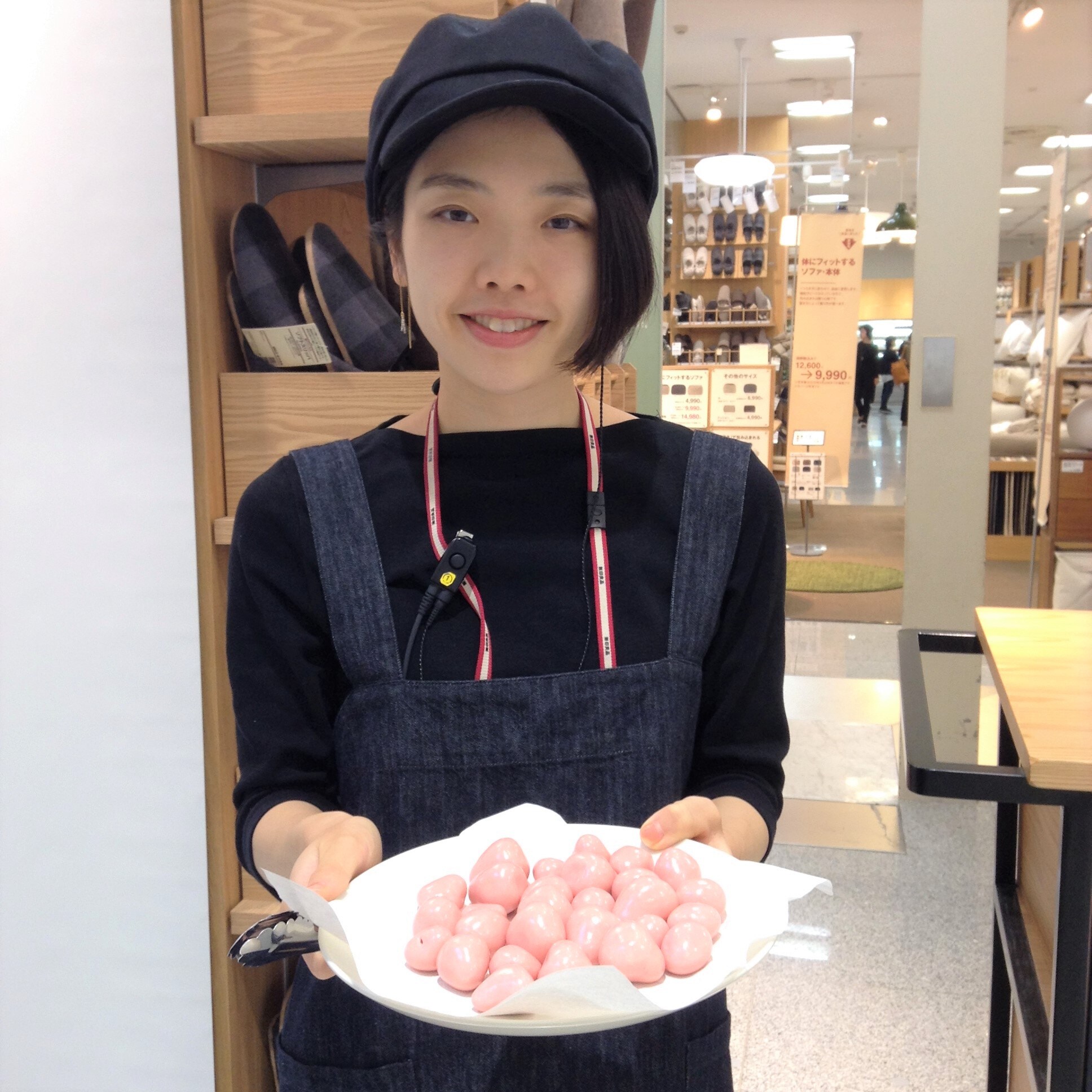 キービジュアル画像：今日の試食~ストロベリーチョコがけいちご~