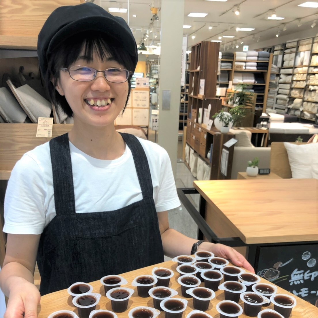 キービジュアル画像：今日の試食～果汁100％ゼリー　ぶどう～