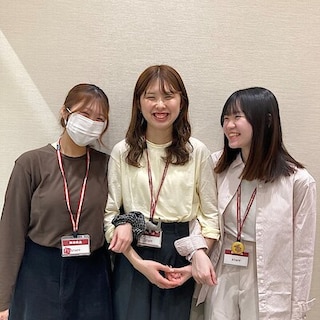 春にぴったりな長袖Tシャツのご紹介！！