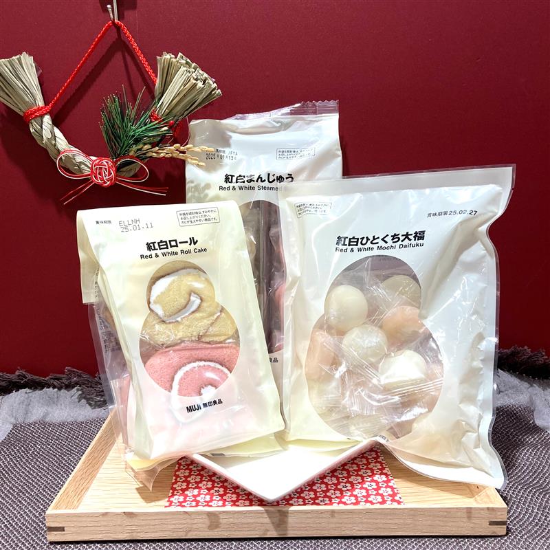 【京阪モール】　紅白のお菓子でお正月