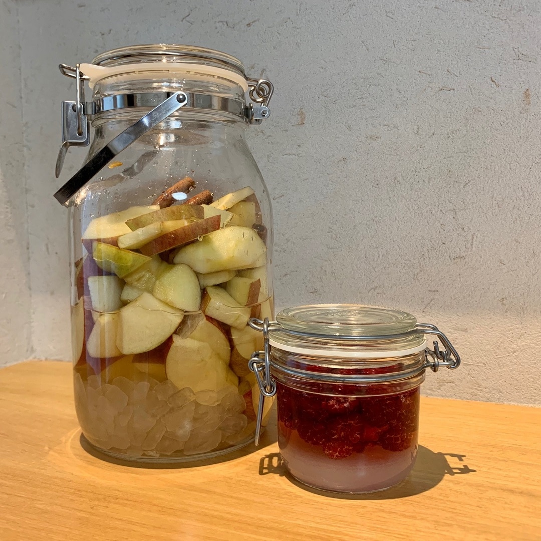キービジュアル画像：果実酒びんでビネガーシロップ  ｜  スタッフのおすすめ