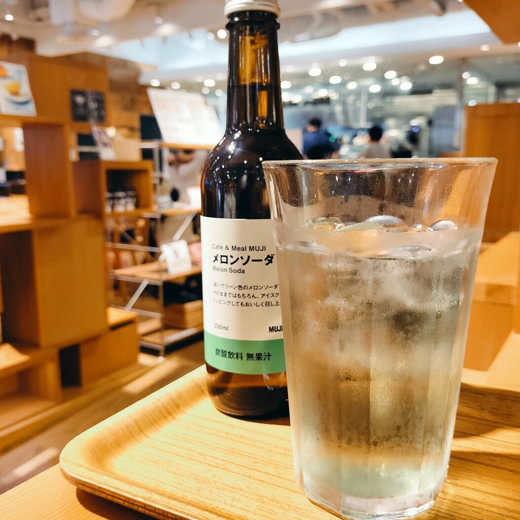メロンソーダ