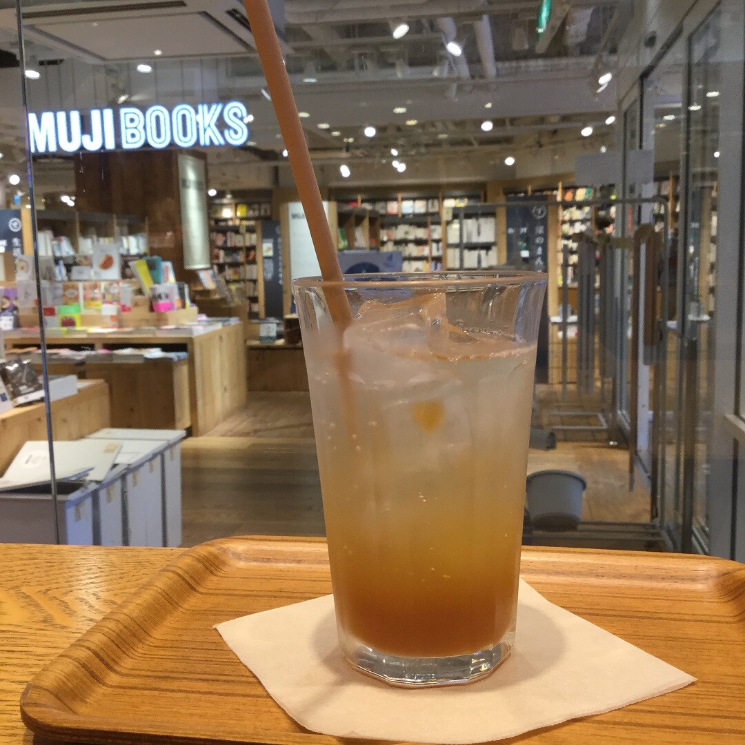 【CaféMUJIキャナルシティ博多】ピリッと感がたまらんばい、まるごとジンジャーエール