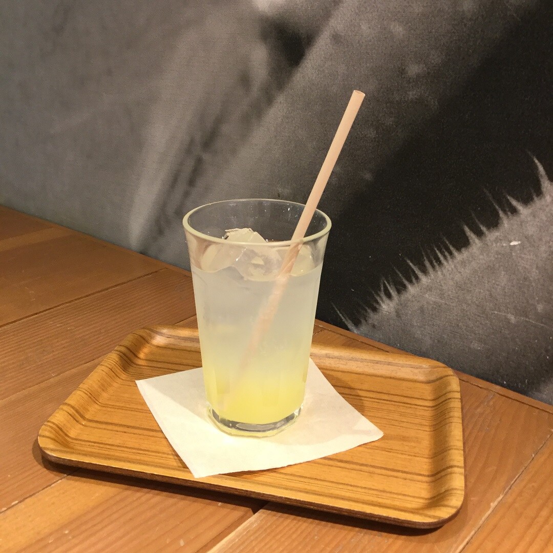【CafeMUJIキャナルシティ博多】爽やか気分間違いなし　柚子スカッシュ