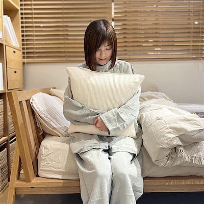 もたれかかれる木製ベッド オーク材突板 シングル | 無印良品