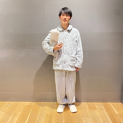 【新百合丘オーパ】身長174cm