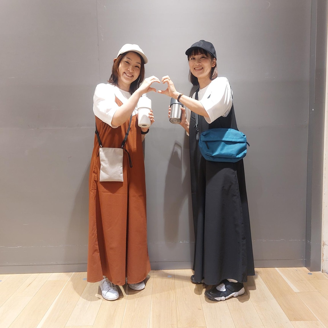 無印良品◉風を通すストレッチサッカーサロペット 4550584786884_org.jpg