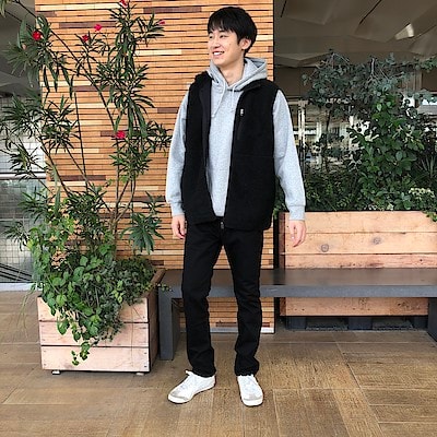 【中央林間東急スクエア】　身長186㎝　