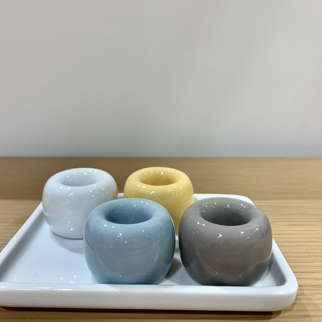 キービジュアル画像：磁器歯ブラシスタンド ｜ スタッフのおすすめ