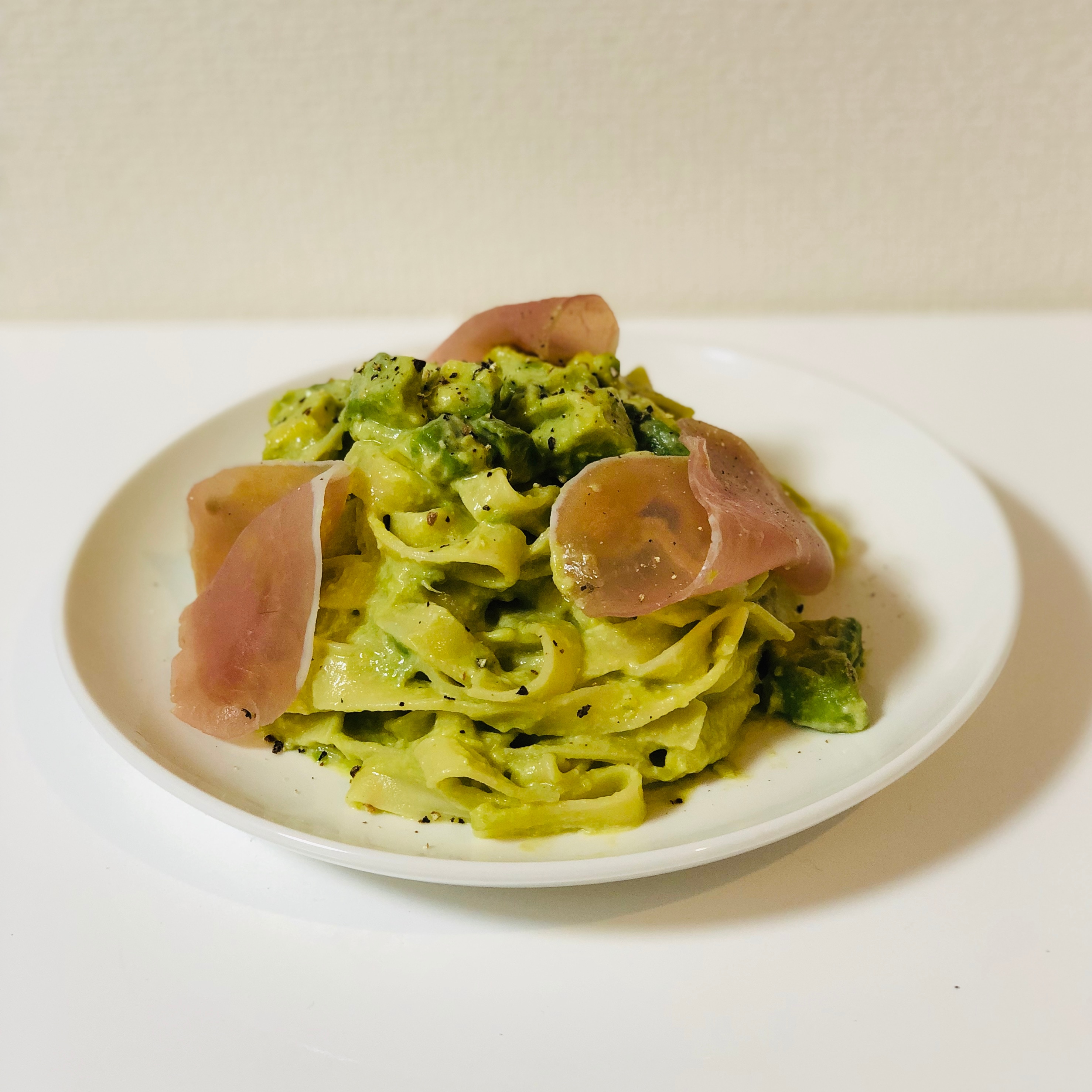 キービジュアル画像：今日の晩御飯|アボカドと生ハムの冷製フェットチーネ