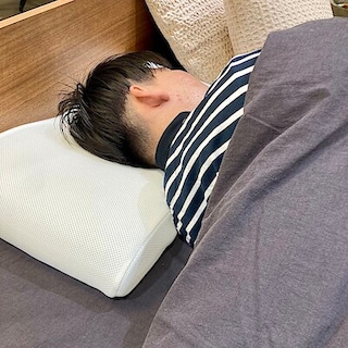 【ららぽーと名古屋みなとアクルス】　新商品　低めまくら第2弾～寝返りを受け止めるまくら～