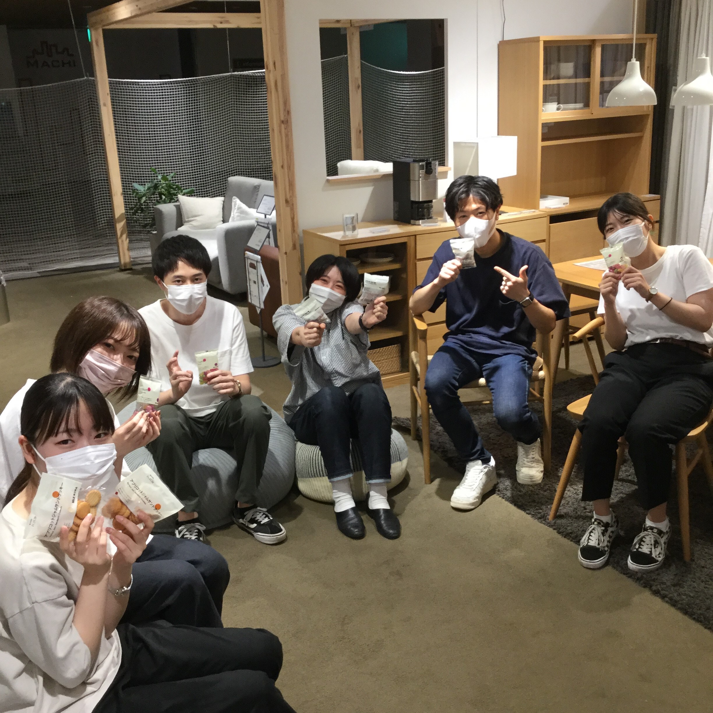 みんなでポチ菓子